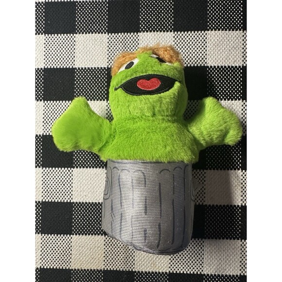 Sesame Street Mini Plush Oscar the Grouch In Garbage Can - Picture 1 of 3